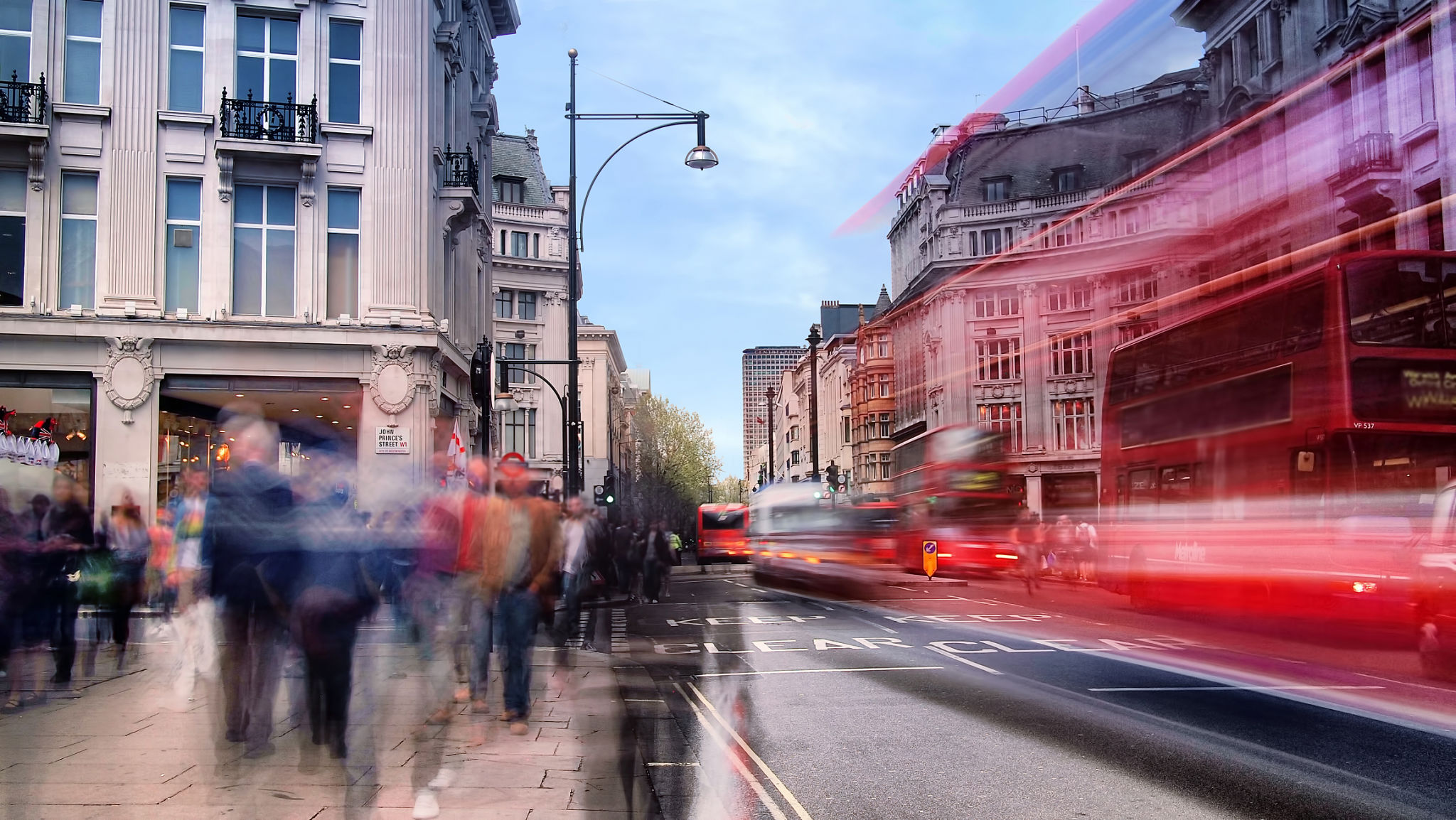 busy london high street
