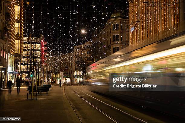 zurich's famous bahnhofstrasse - tram zürich stock pictures, royalty-free photos & images