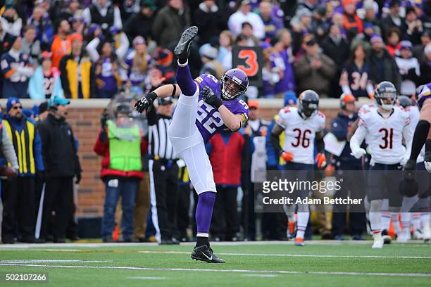 Chad Greenway of the Minnesota Vikings celebrates his sack of Jay Cutler of the Chicago Bears in the first quarter on December 20, 2015 at TCF Bank...