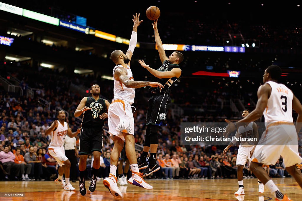 Milwaukee Bucks v Phoenix Suns