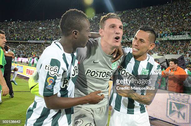 Marlos Moreno, Franco Armani and Gilberto García celebrate after winning a second leg final match between Atletico Nacional and Atletico Junior as...