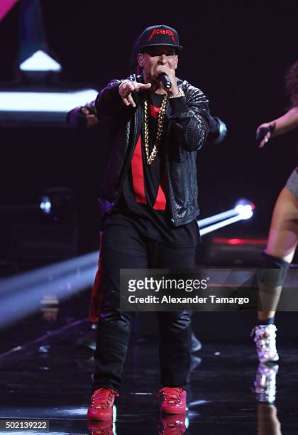Daddy Yankee performs during the Premios Univision Deportes 2015 at Univision Studios on December 20, 2015 in Miami, Florida.