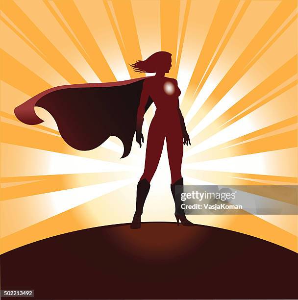 weibliche superhelden-silhouette mit sonnenstrahlen wecken - cape stock-grafiken, -clipart, -cartoons und -symbole