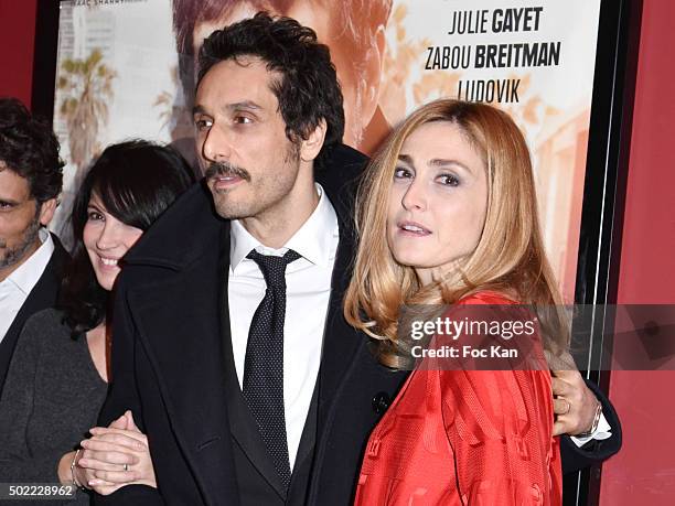 Actors Zabou Breitman, Vincent Elbaz and Julie Gayet attend 'Je Compte Sur Vous' Premiere at Publicis Cinema on December 21, 2015 in Paris, France.