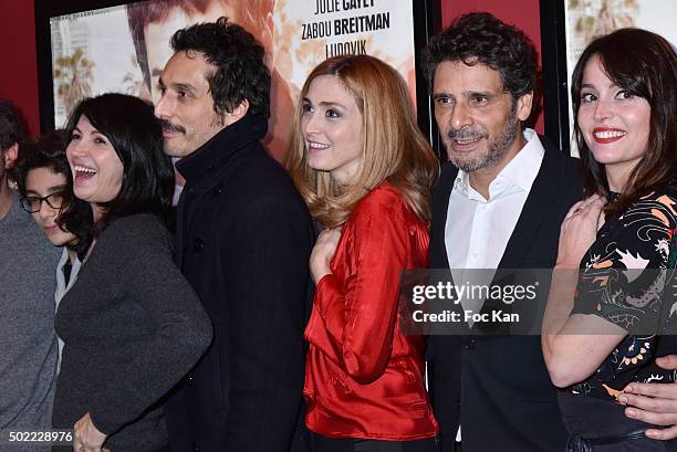 Actors Lionel Abelanski, Leo Elbe, Zabou Breitman, Vincent Elbaz, Julie Gayet, director Pascal Elbe and Anne Charrier attend 'Je Compte Sur Vous'...