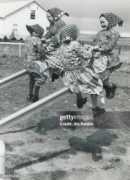 Cartoon Hutterite Hutterite Photos and Premium High Res Pictures - Getty Images