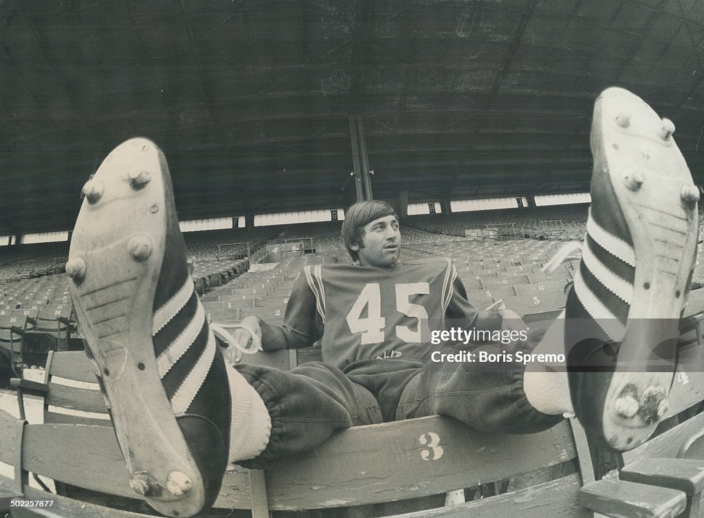 Zenon Andrusyshyn. The goldens shoe is go