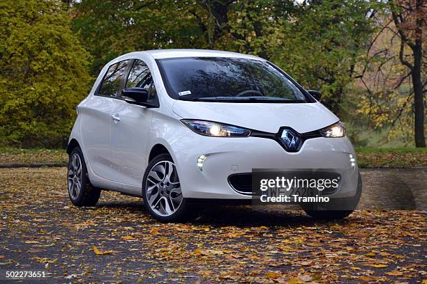 renault zoe - electric car at the test drive - renault nissan stock pictures, royalty-free photos & images