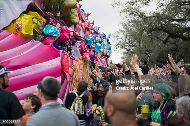 mardi gras parade - festival float stock pictures, royalty-free photos & images