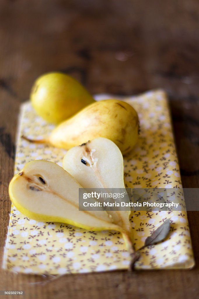 Sliced pears on table