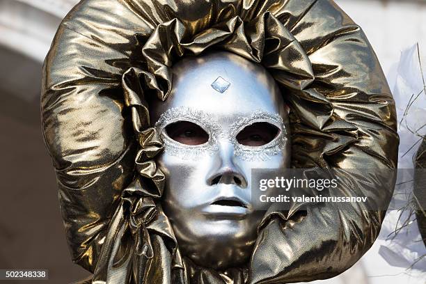 golden venetian mask - bridge of sigh stock pictures, royalty-free photos & images