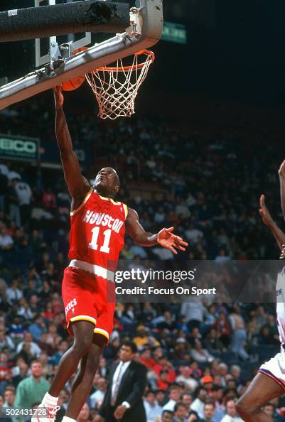 Vernon Maxwell of the Houston Rockets goes up for a layup against the ...