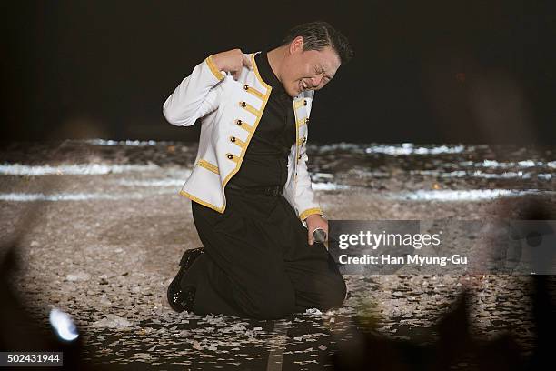 South Korean singer PSY performs onstage during the 'All Night Stand 2015' on December 24, 2015 in Seoul, South Korea.