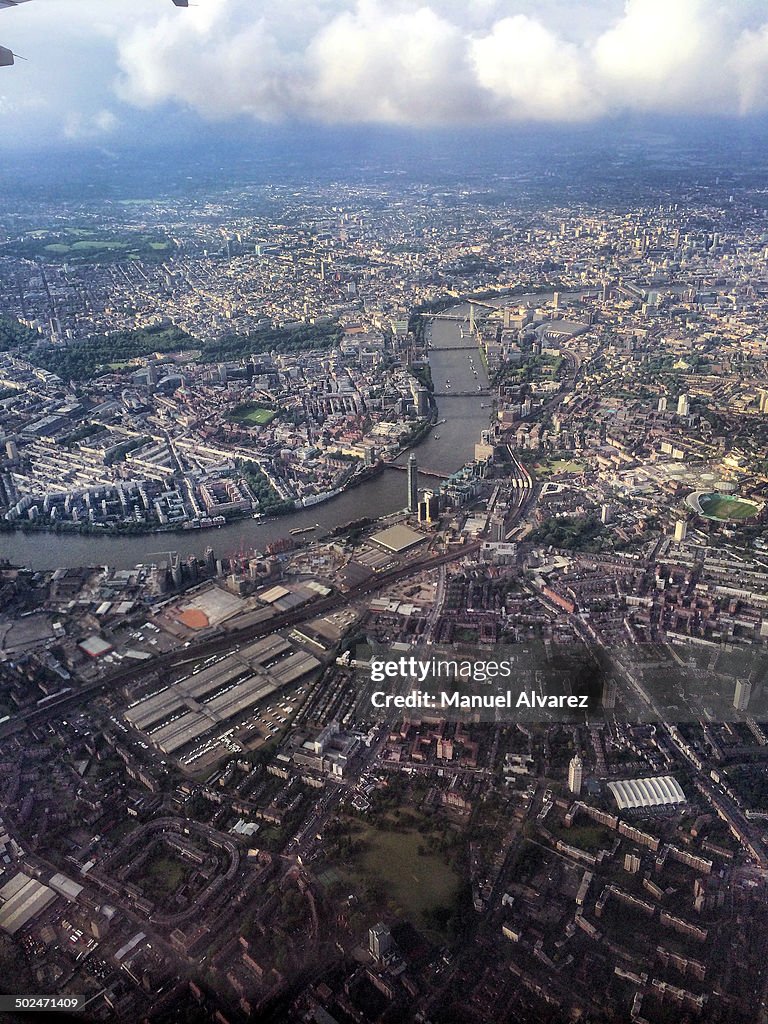 Aerial shot of the Thames and London