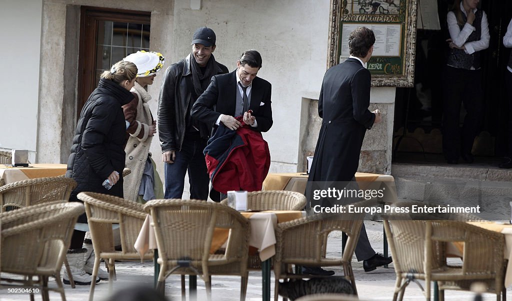 Set Filming of 'Galerias Velvet' In Madrid