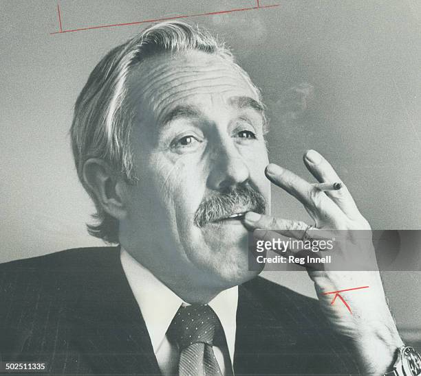 Jason Robards; who plays Washington Post editor Ben Bradlee in All the President's Men; relaxes in Toronto yesterday. He's here to publicize the...