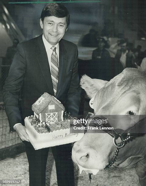Timbrell 61 Dennis Timbrell Photos & High Res Pictures - Getty Images