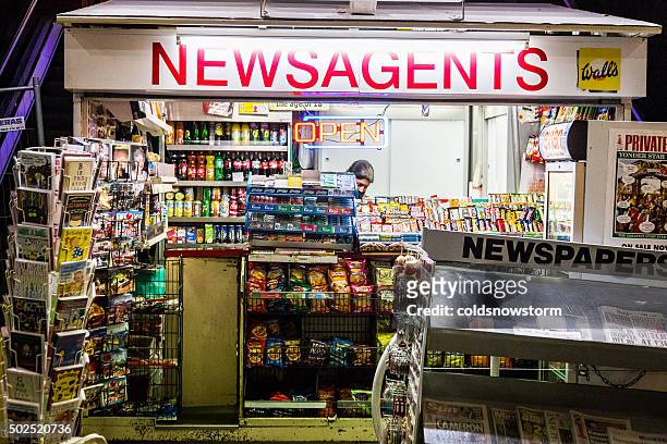 newsagents kiosk on the strand, london, uk - newspapers uk stock pictures, royalty-free photos & images