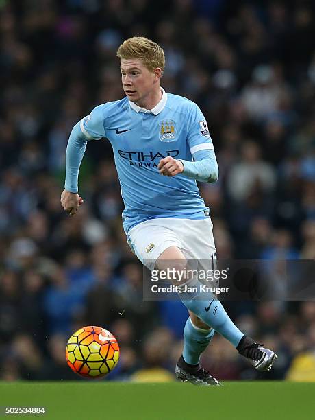Kevin De Bruyne of Manchester City runs with the ball during the Barclays Premier League match between Manchester City and Sunderland at the Etihad...