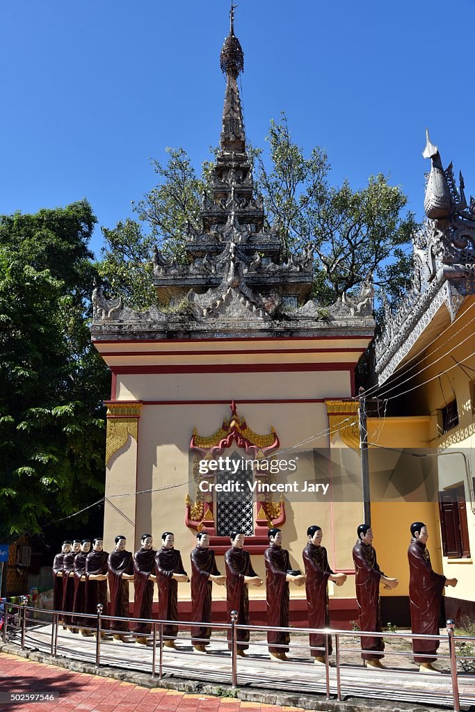 Alignment statue at Tha Kya Thi Ha Pagoda myanmar