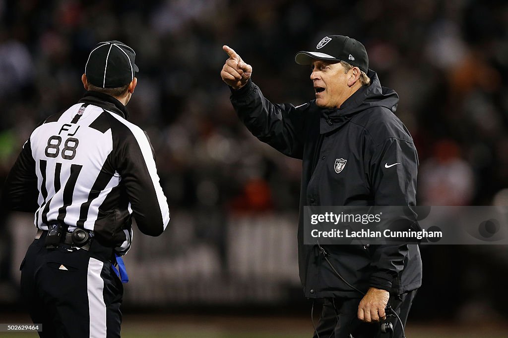 San Diego Chargers v Oakland Raiders