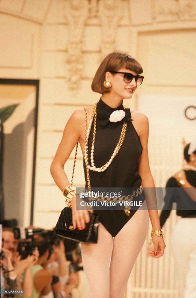 Chanel - Runway - Ready To Wear Fall/Winter 1985-1986