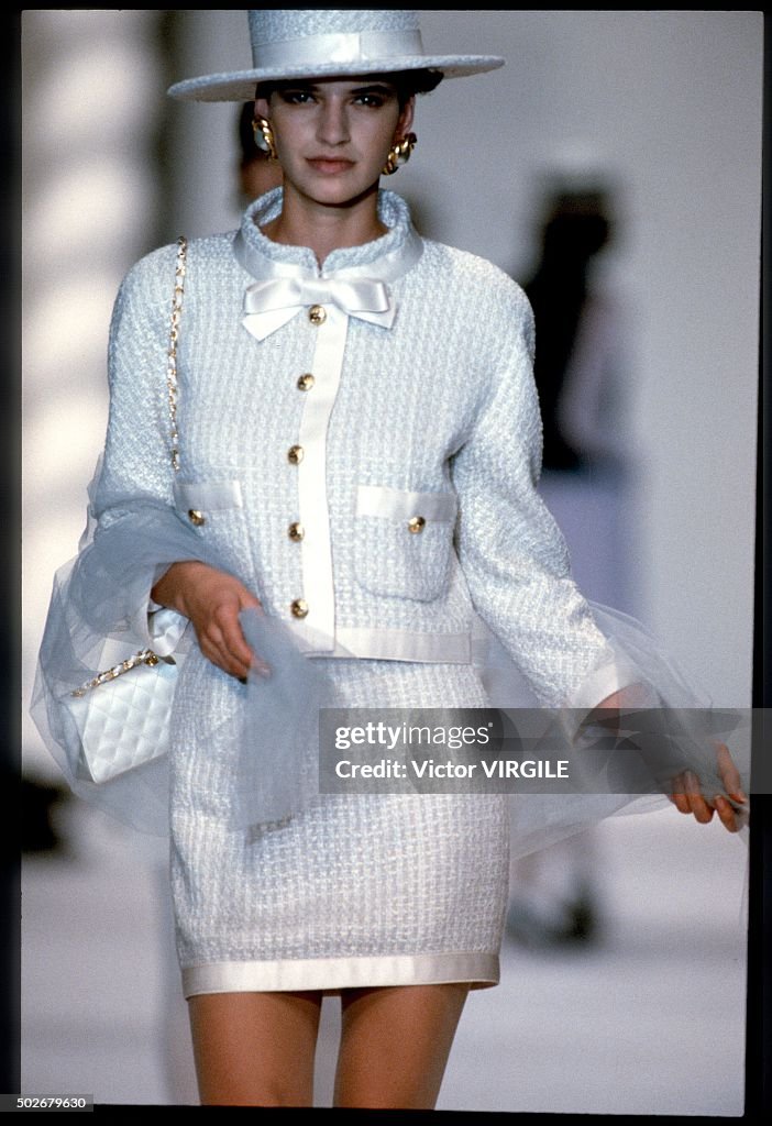 Chanel - Runway - Ready To Wear Spring/Summer 1990-1991