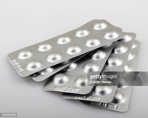 pills in blister pack - blister pack stock-fotos und bilder