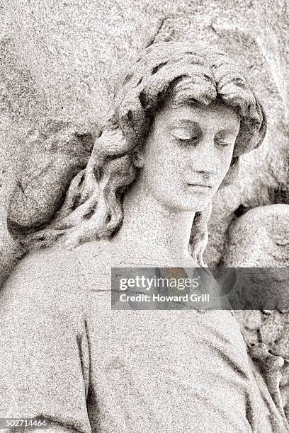 angel statue - lord howard stock pictures, royalty-free photos & images