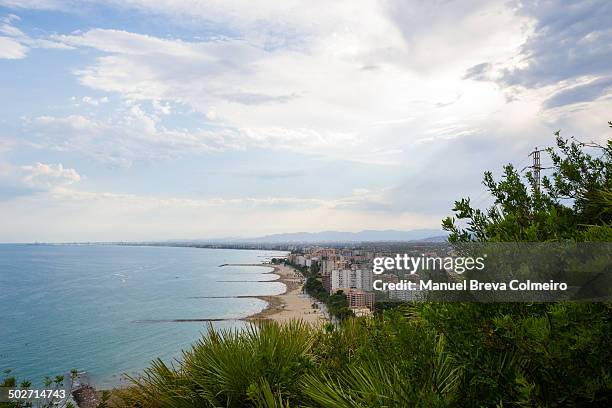 benicassim viewpoint - benicásim fotografías e imágenes de stock