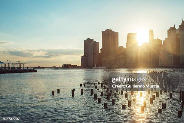 solstice hudson river and new york - solsticio de verano fotografías e imágenes de stock