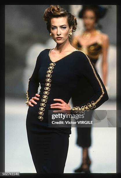 Tatjana Patitz walks the runway during the Chanel Haute Couture show as part of Paris Fashion Week Spring/Summer 1992-1993 in January, 1992 in Paris,...