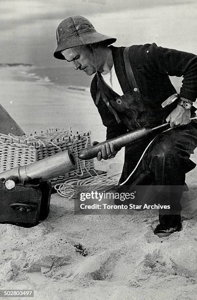 Lyle Rope Rifle Lyle Johnson Photos and Premium High Res Pictures - Getty Images