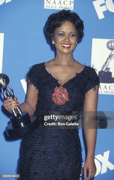 Tonya Lee Williams attends 33rd Annual NAACP Image Awards on February 22, 2002 at Universal Studios in Universal City, California.