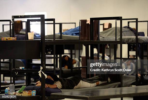 Inside Inmate Bunk 174 Building Bunk Beds Stock Photos, High-Res Pictures, and Images ...