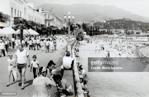 Yalta - sea promenade