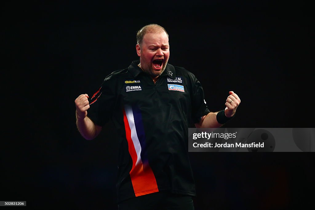 2016 William Hill PDC World Darts Championships - Day Eleven