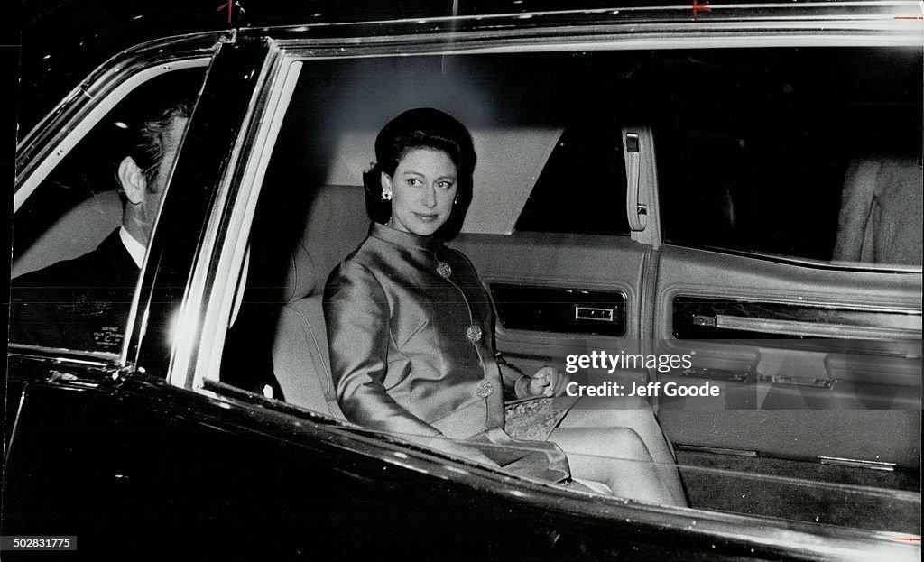 Off to dinner party; at the home of Mrs. Egmont Frankel; Princess Margaret leaves the Royal York Hot