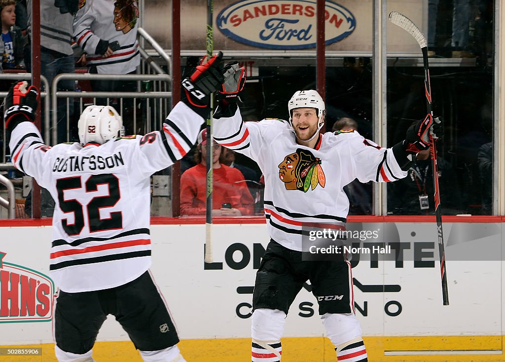 Chicago Blackhawks v Arizona Coyotes