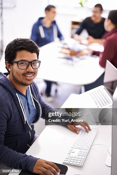 Programmer Vertical Screen Photos and Premium High Res Pictures - Getty ...