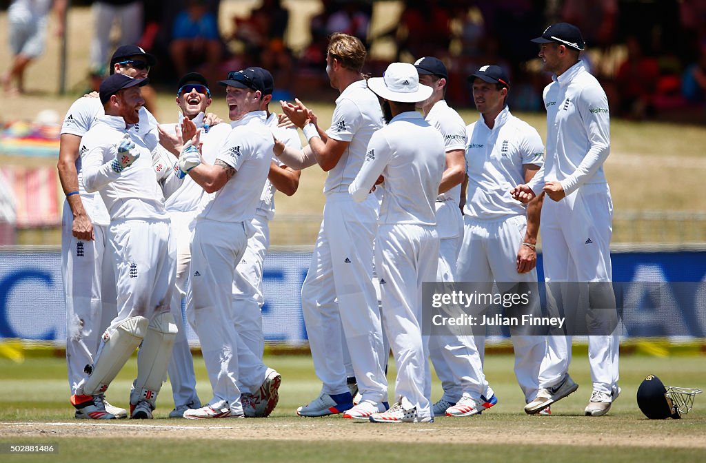 South Africa v England - First Test: Day Five