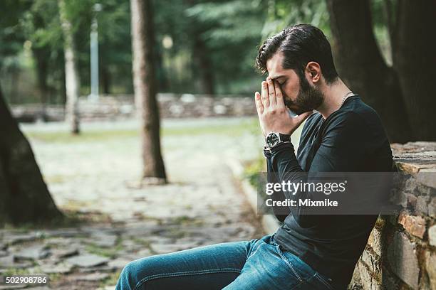 everyday stress - smart cities stockfoto's en -beelden