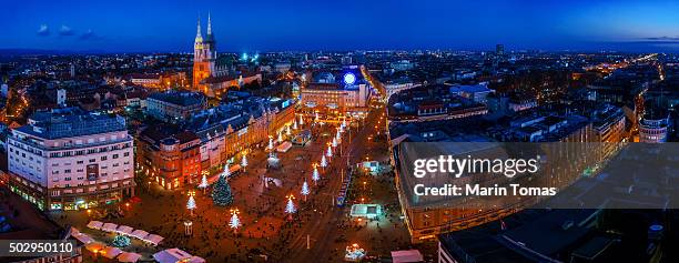 zagreb advent panorama - zagreb night stock pictures, royalty-free photos & images