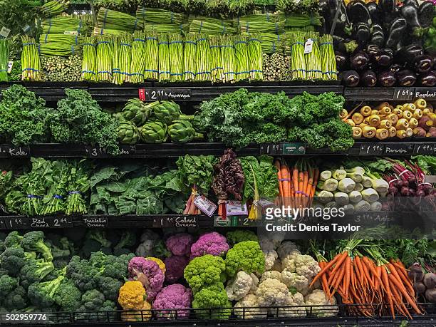vegetables for sale - greengrocer stock pictures, royalty-free photos & images