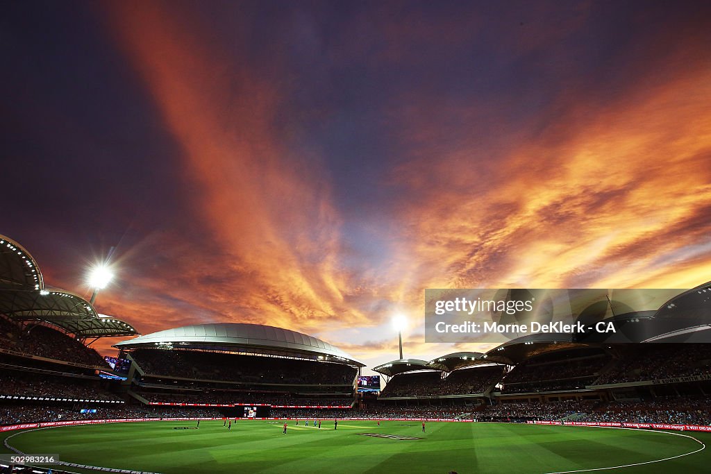 Big Bash League - Adelaide Strikers v Sydney Sixers