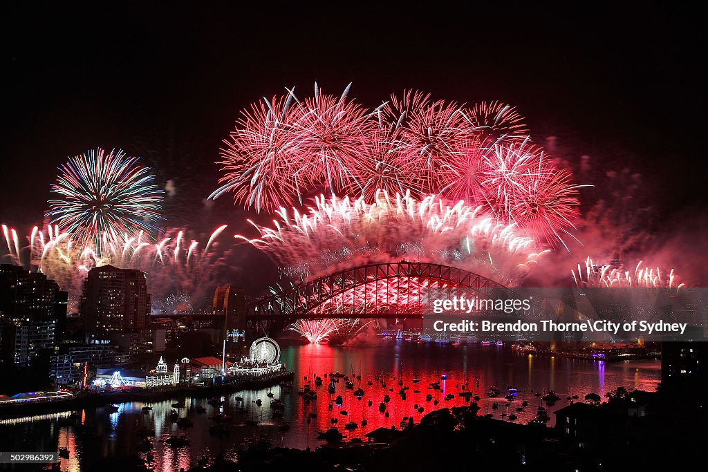 City Of Sydney Celebrates New Year's Eve 2015