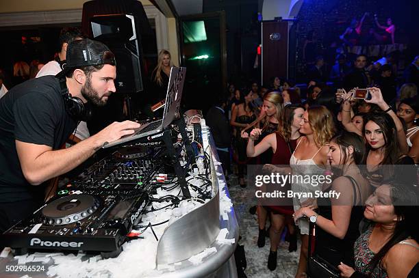 Television personality Brody Jenner performs during "Infamous Wednesdays" at Hyde Bellagio at the Bellagio on December 30, 2015 in Las Vegas, Nevada.