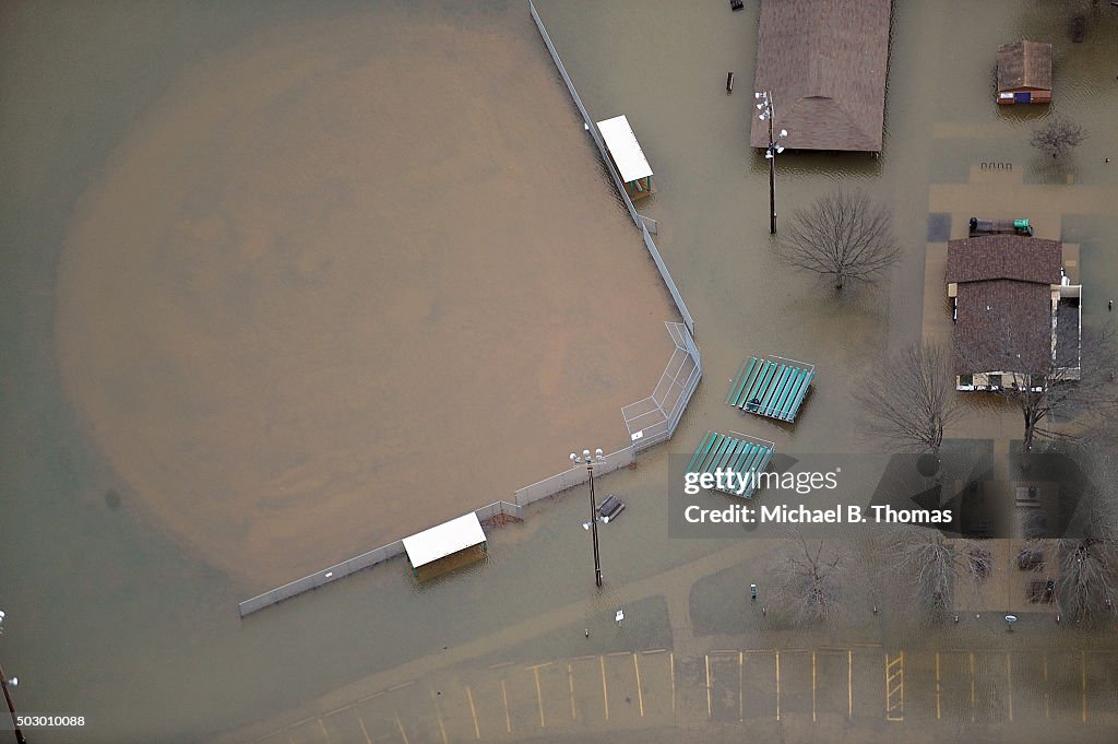 Missouri Confronts Major Flooding in 16 Counties as Rivers Crest