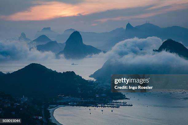 view of rio de janeiro from parque da cidade, niteroi - vista da cidade stock pictures, royalty-free photos & images