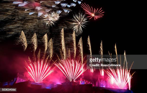 Fireworks light up the sky above Edinburgh castle as part of Hogmanay celebrations. Unicef wishes Edinburgh a #HappyBlueYear by adding a hint of blue...